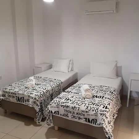 Yippee! At Ermou Square Amazing Location View * Λάρνακα